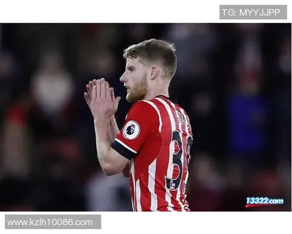 哈维西蒙斯的崛起之路:从青训小将到足球新星的精彩旅程 哈维西蒙斯的崛起之路:从青训小将到足球新星的精彩旅程